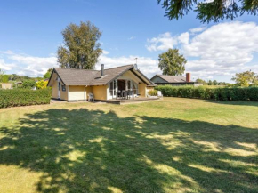 Holiday Home Annelore - 400m from the sea by Interhome
